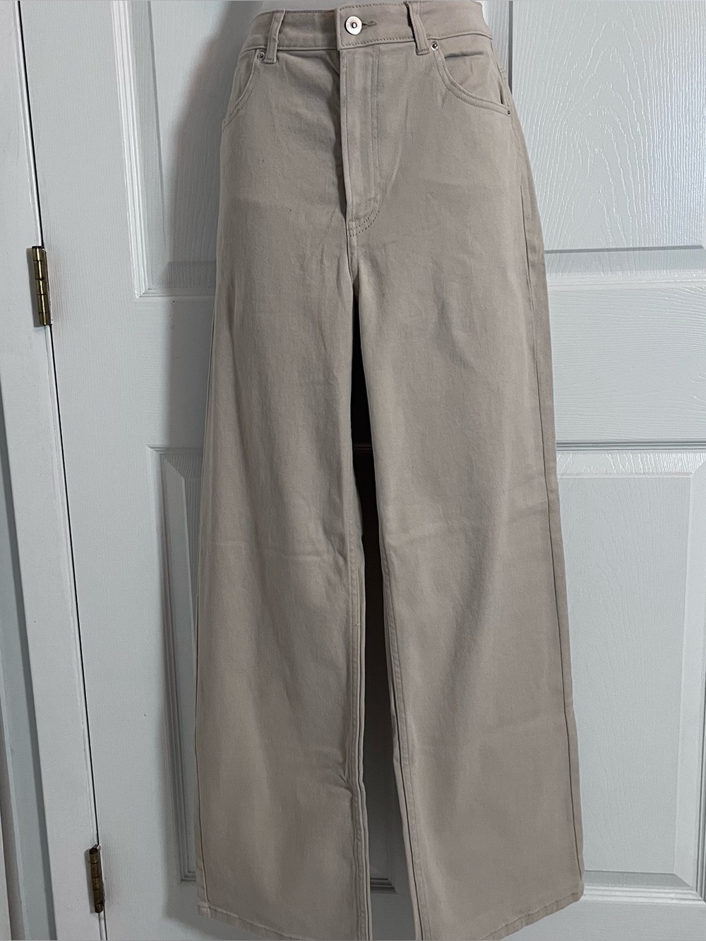 H&M Divided High Waisted Beige Wide Leg Twill Pants Jeans Size 8